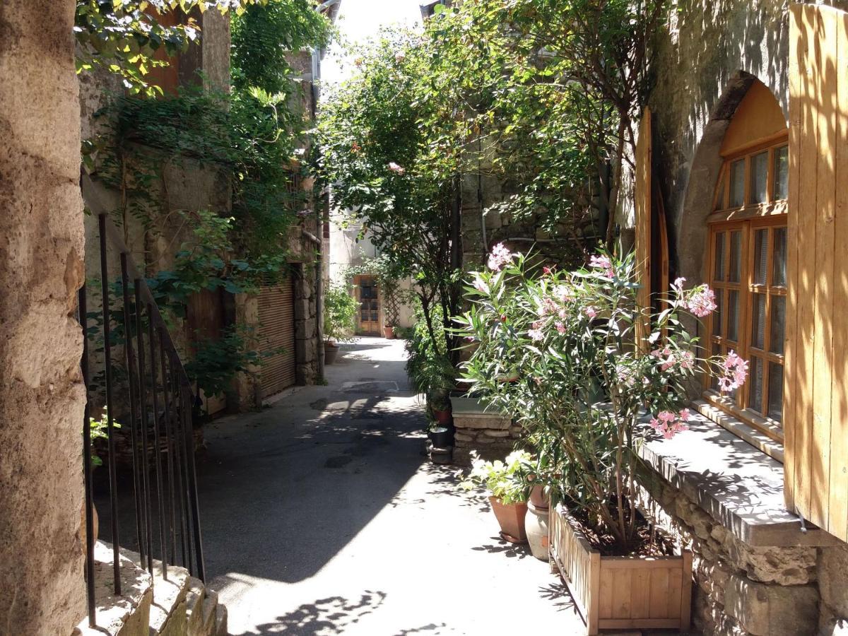 Les Terrasses De Saillans Bed & Breakfast Saillans  Bagian luar foto