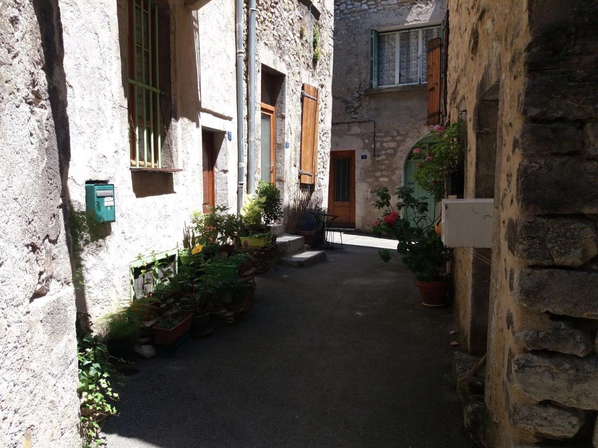 Les Terrasses De Saillans Bed & Breakfast Saillans  Bagian luar foto